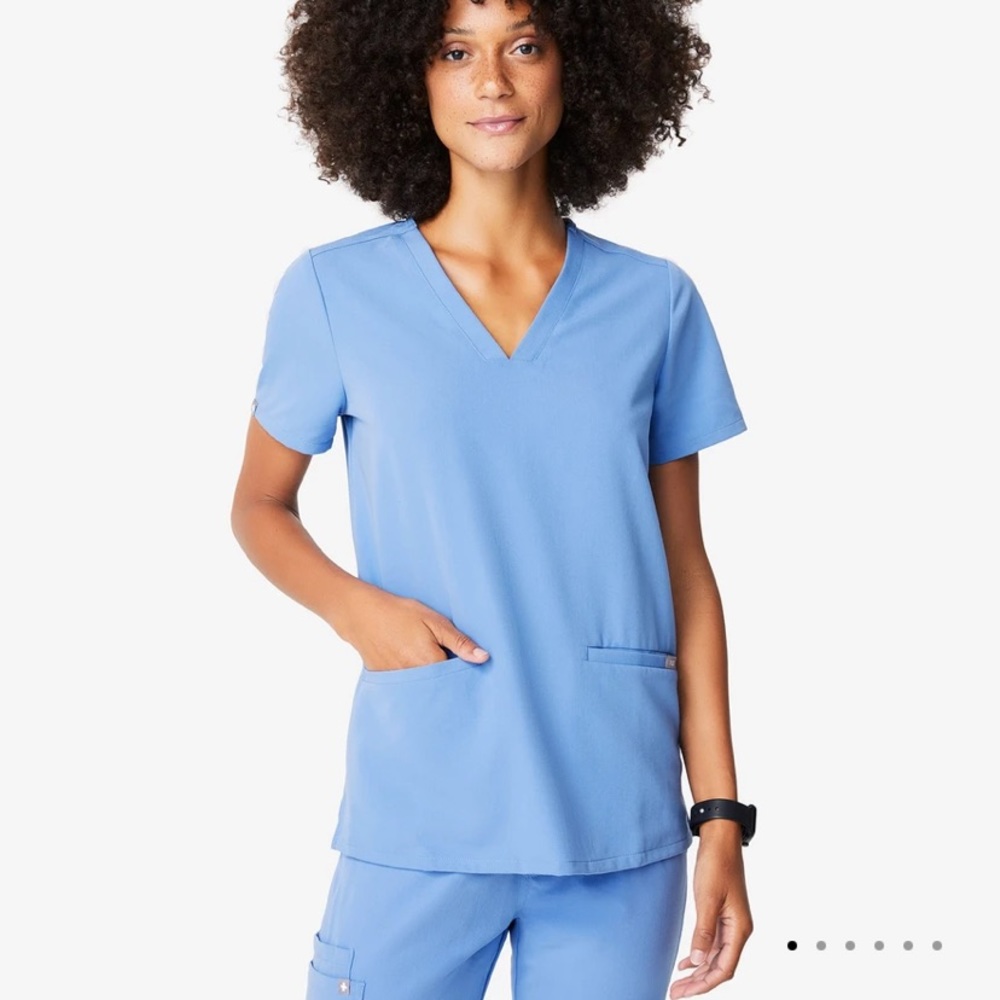 NWT Figs scrub set